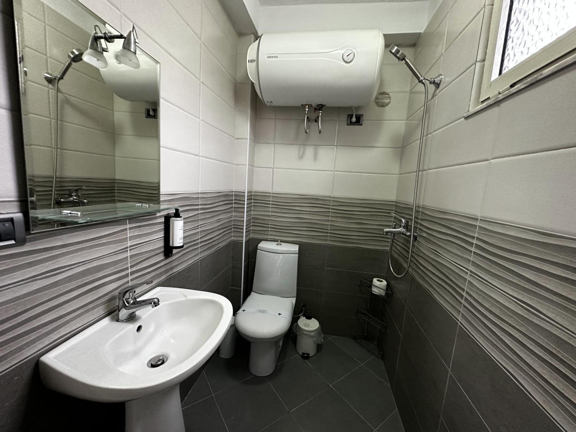 Tirana Treasure: Chic 2Br-Apartment 8Min To Skanderbeg Place Exterior photo